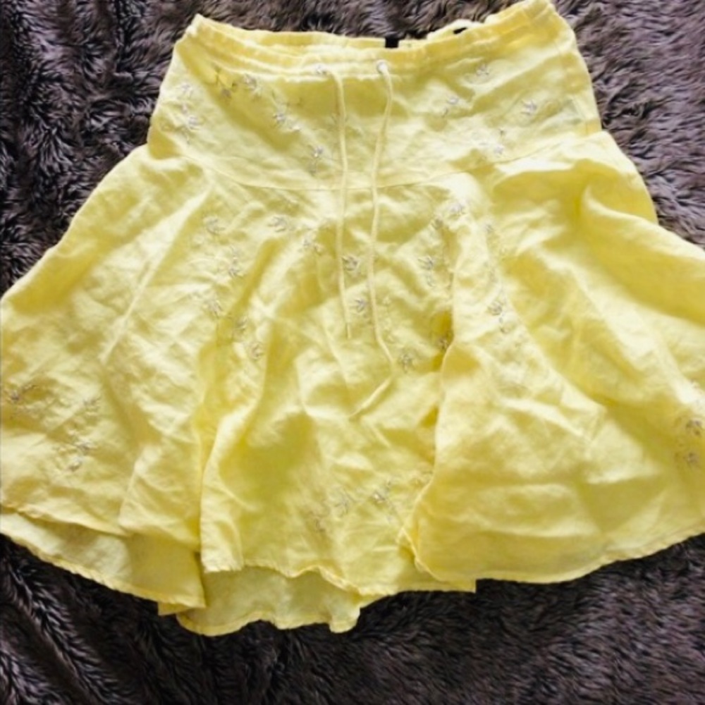 Dollhouse lemon silver embroidere linen skirt with drawstring size Junior small